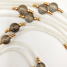 Load image into Gallery viewer, Mother of Pearl